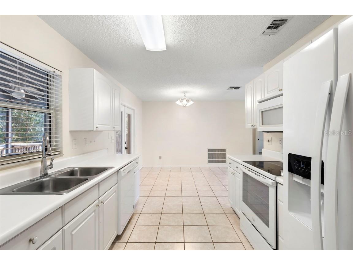 706 E Wisconsin Avenue Deland FL 32724 V4945746 image33