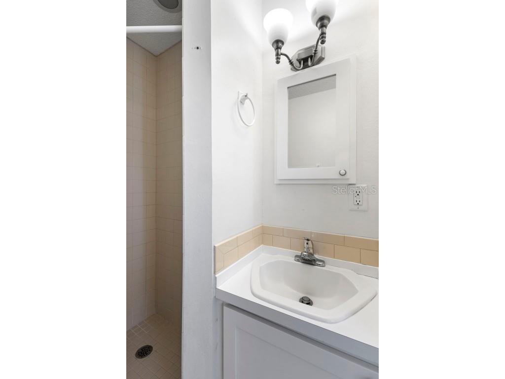 706 E Wisconsin Avenue Deland FL 32724 V4945746 image43