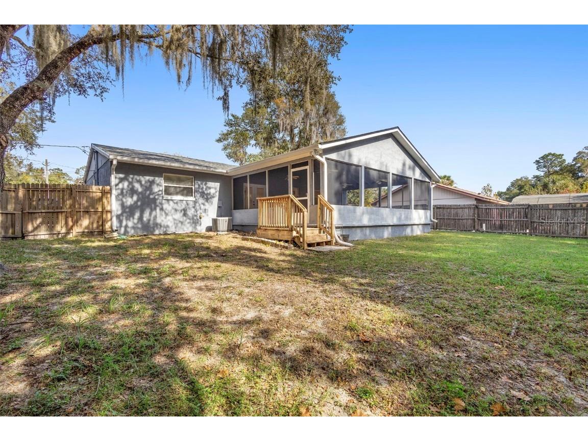 706 E Wisconsin Avenue Deland FL 32724 V4945746 image7