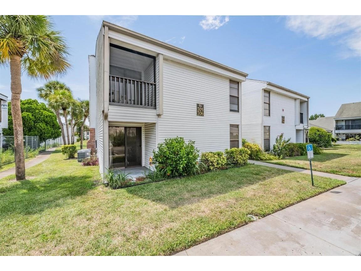 706 Haven Place Tarpon Springs FL 34689 TB8338790 image1