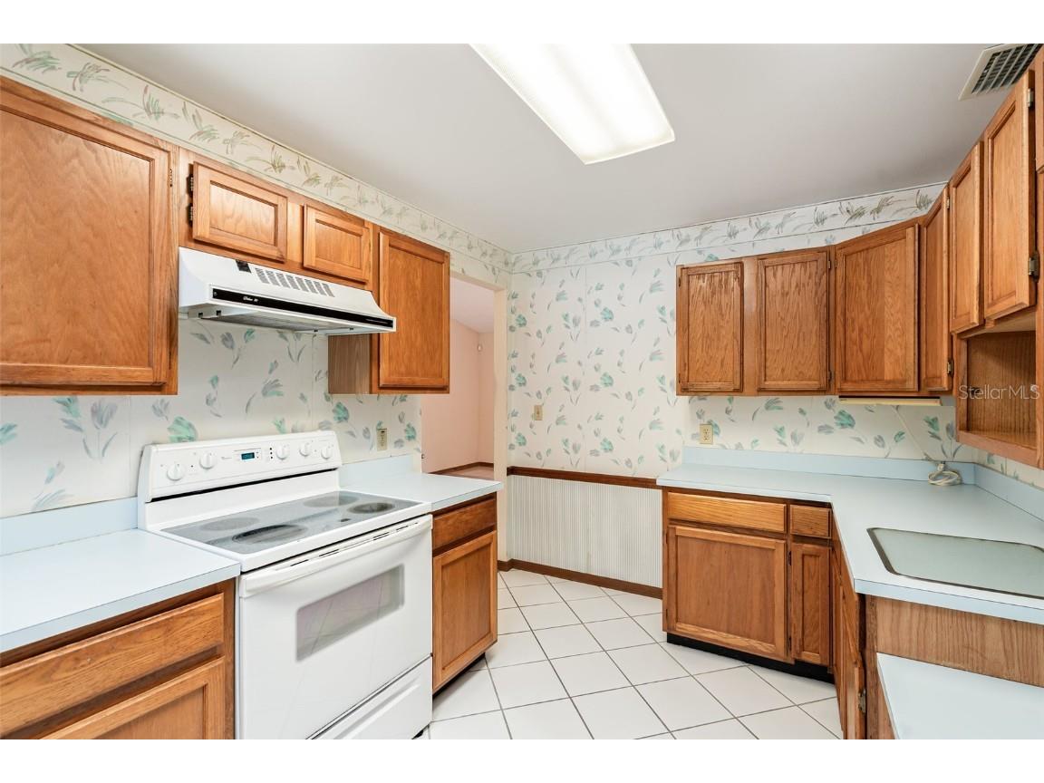 706 Isle Royale Avenue NW Palm Bay FL 32907 O6343794 image12