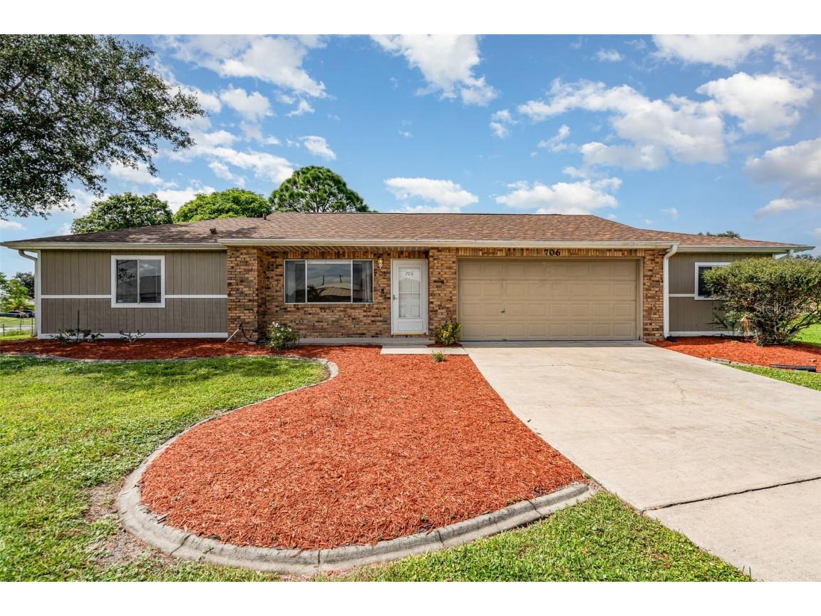 706 Isle Royale Avenue NW Palm Bay FL 32907 O6343794 image2