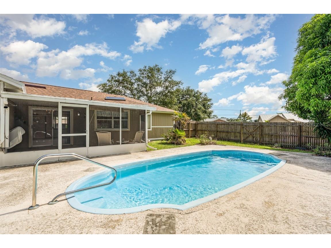 706 Isle Royale Avenue NW Palm Bay FL 32907 O6343794 image5