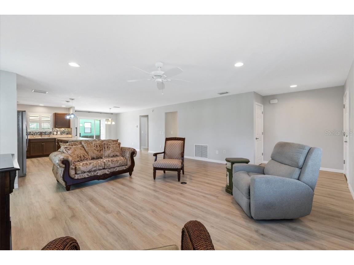 706 Jason Drive Lady Lake FL 32159 OM713337 image5