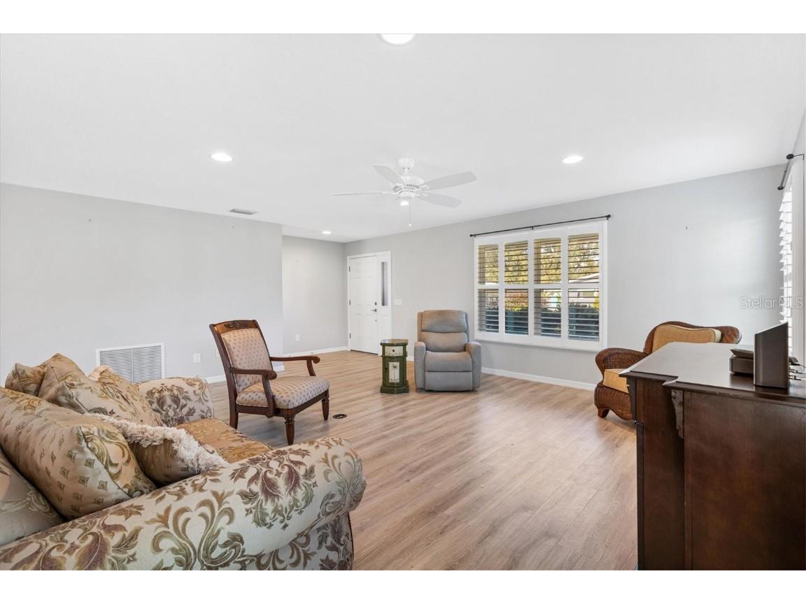 706 Jason Drive Lady Lake FL 32159 OM713337 image7