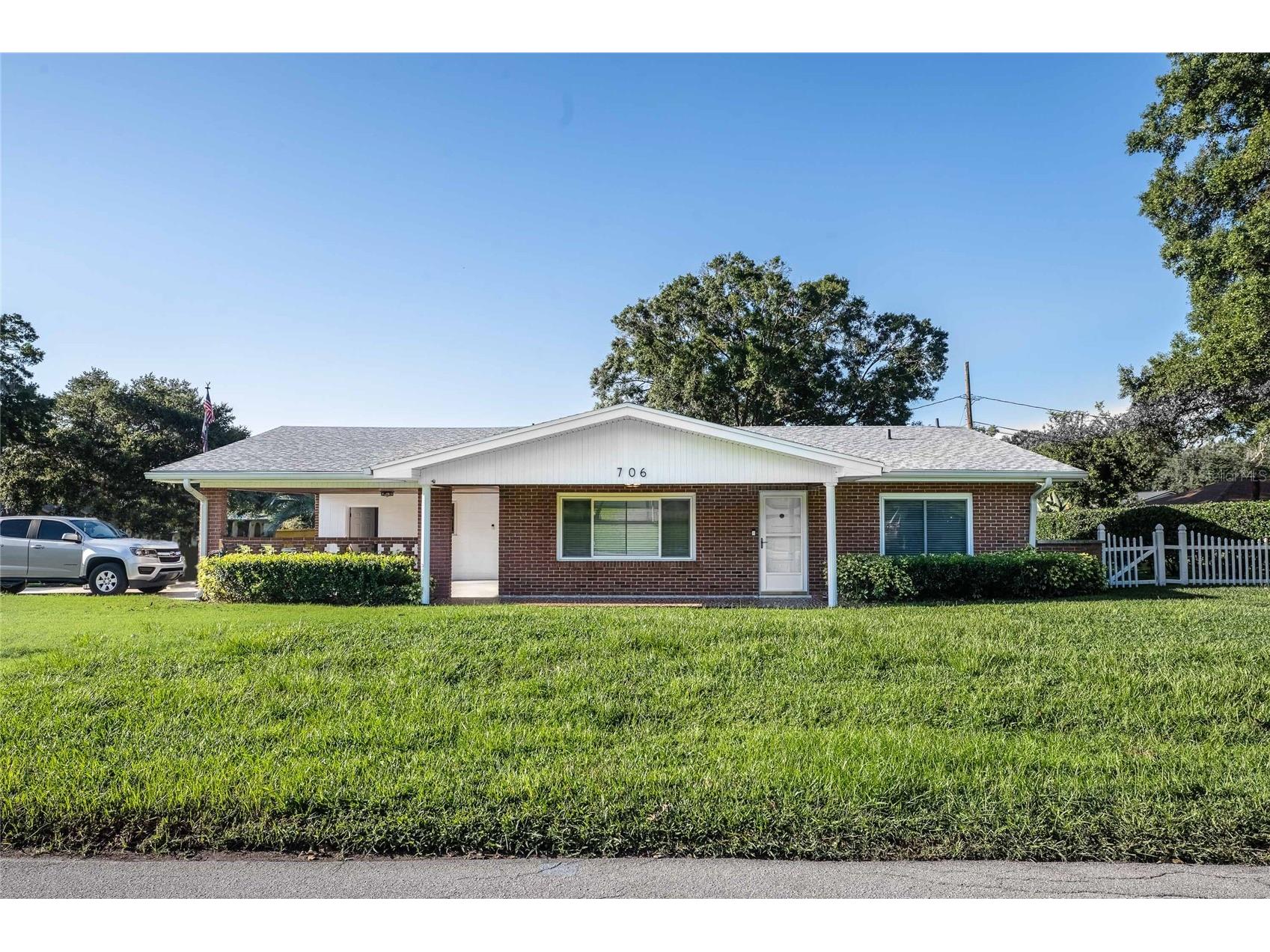 706 Patricia Pl Lakeland FL 33809 L4958826 image1