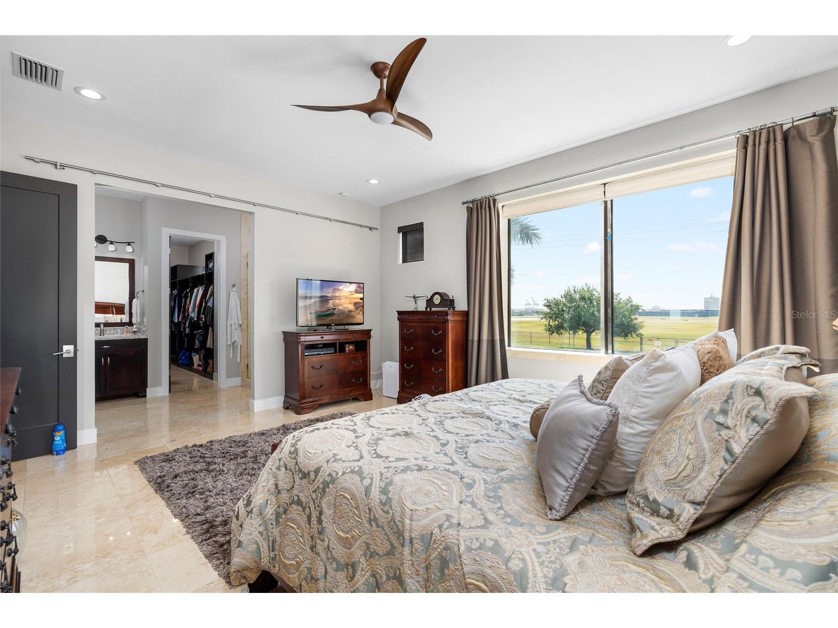 706 S Davis Boulevard Tampa FL 33606 TB8500595 image32
