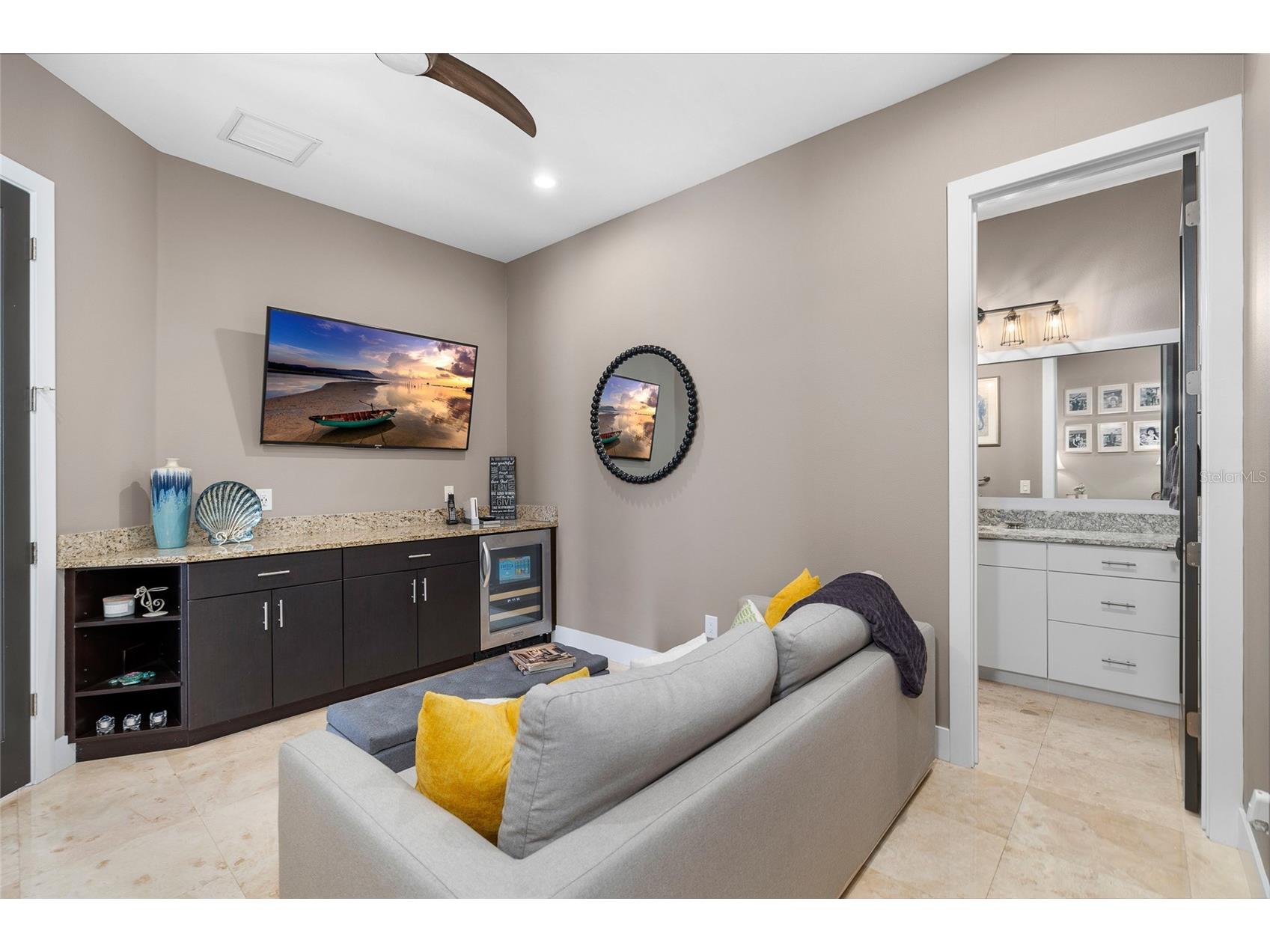 706 S Davis Boulevard Tampa FL 33606 TB8500595 image38