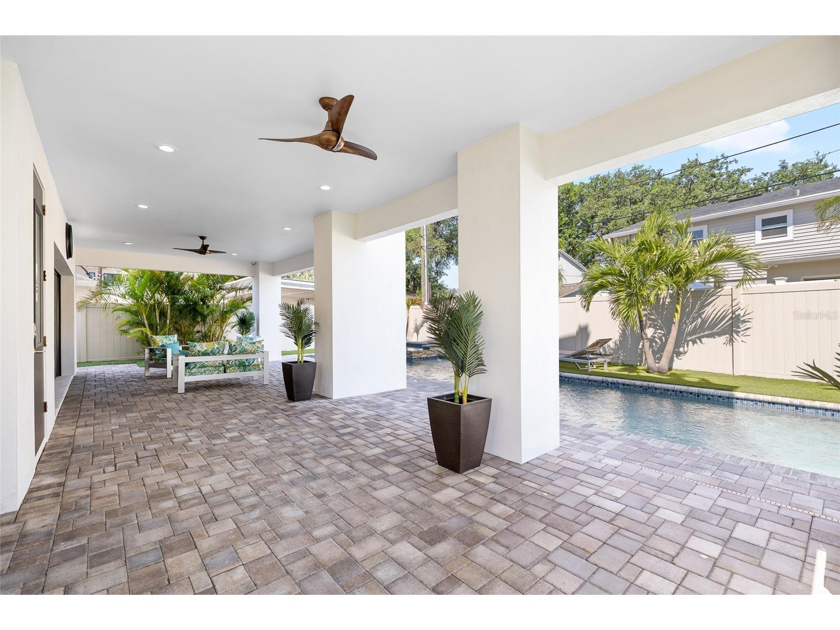 706 S Davis Boulevard Tampa FL 33606 TB8500595 image63