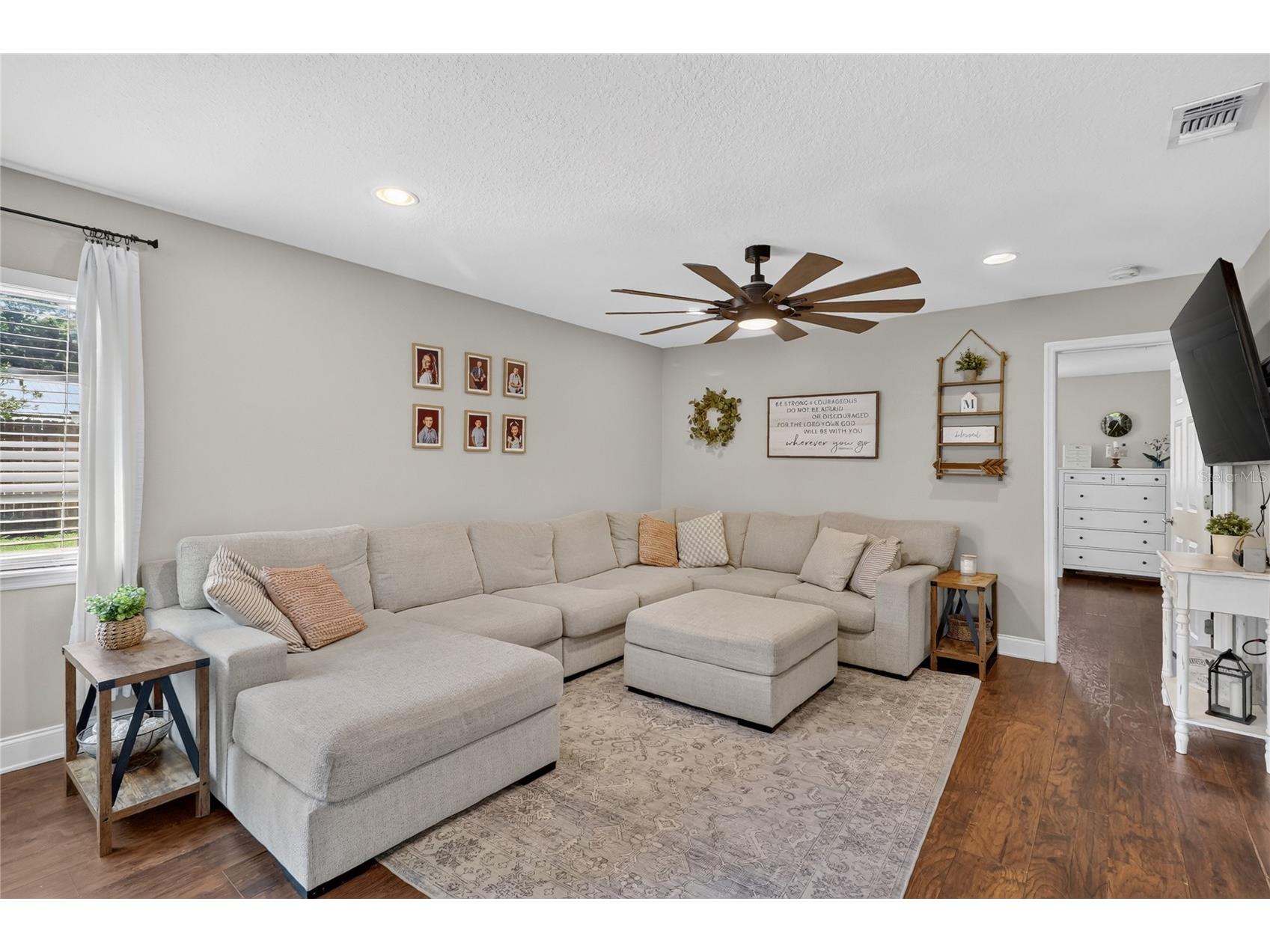 706 S Oakwood Avenue Brandon FL 33511 L4963174 image25