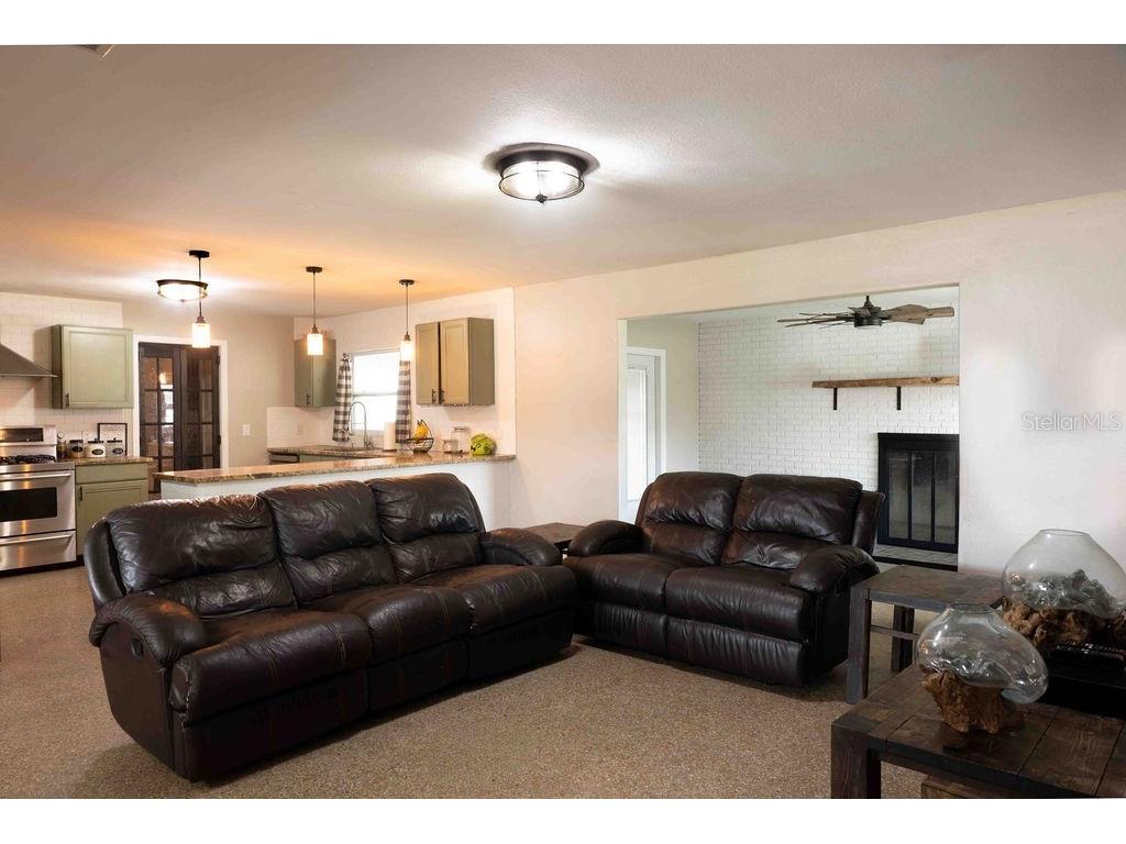 706 S Pearl Circle Brandon FL 33510 TB8486868 image2