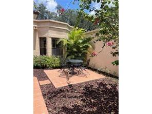 706 Santa Cruz Lane Howey In The Hills FL 34737 G5075638 image1