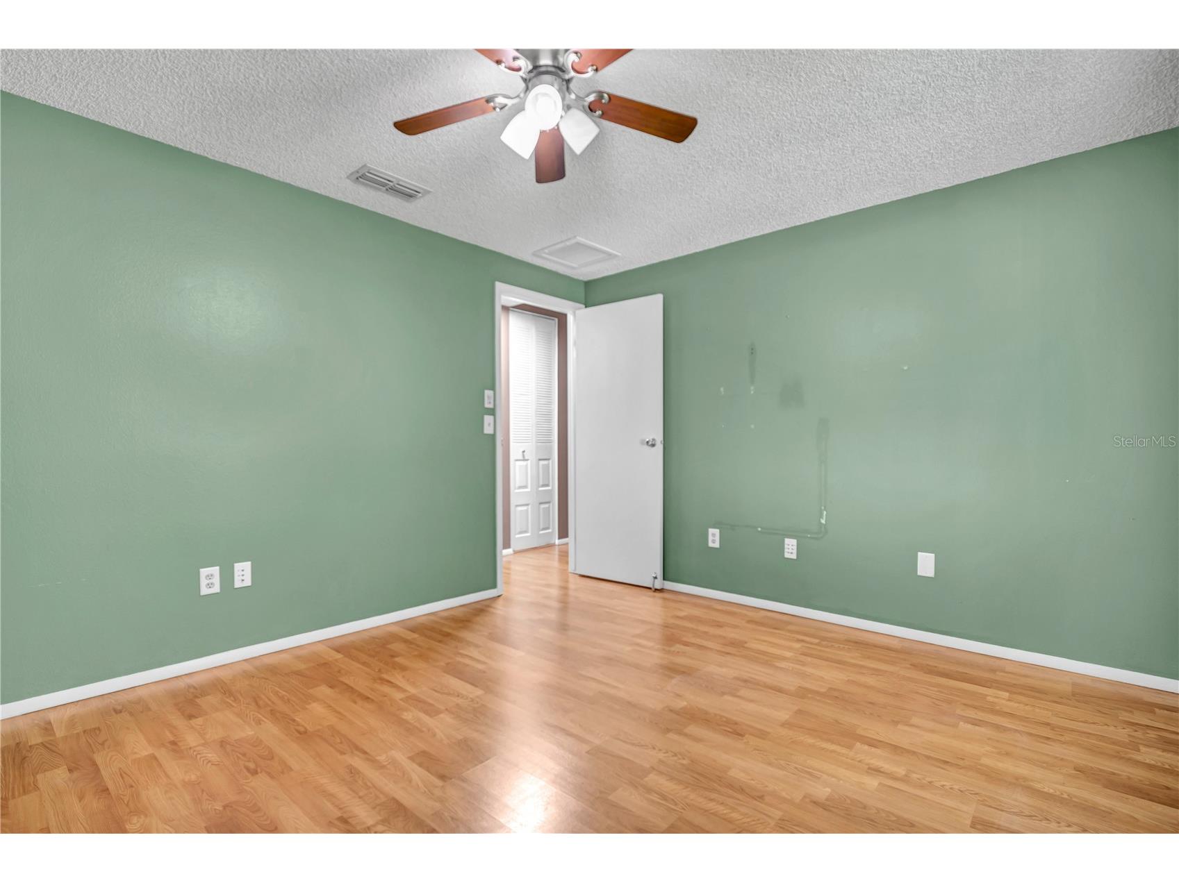 706 Sweetbriar Drive Oldsmar FL 34677 TB8513297 image24