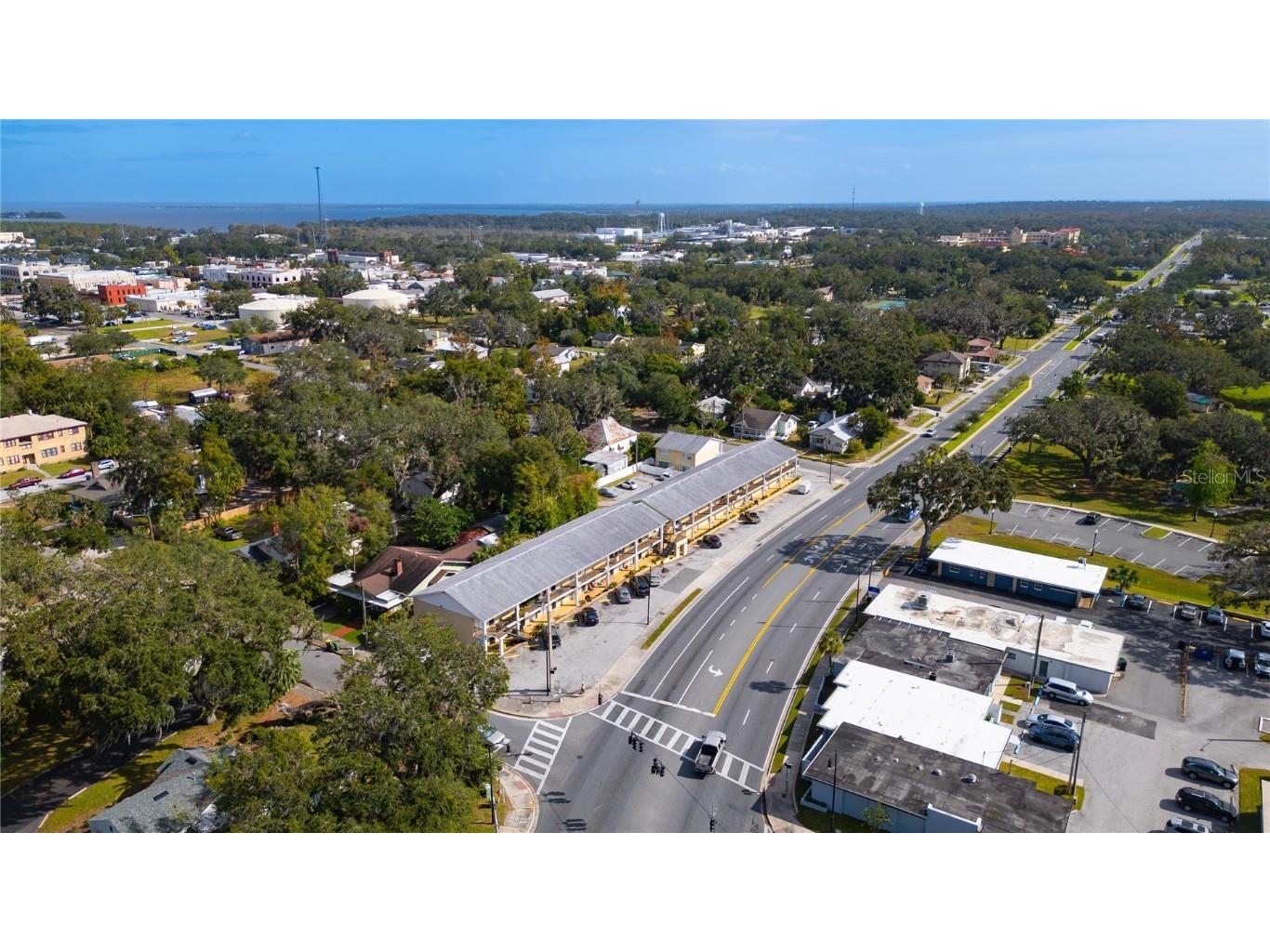 706 W Dixie Avenue Leesburg FL 34748 TB8416465 image9