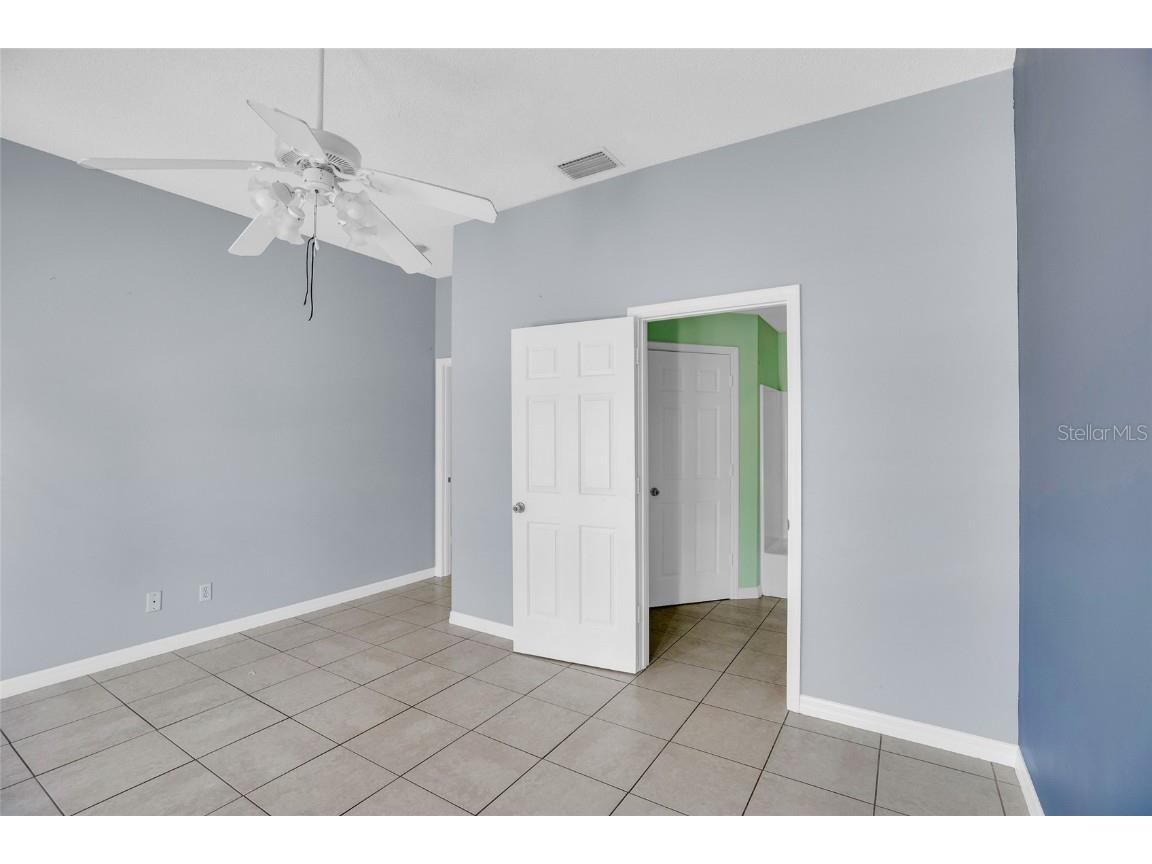 706 Wisteria Avenue Fort Pierce FL 34982 TB8413323 image20