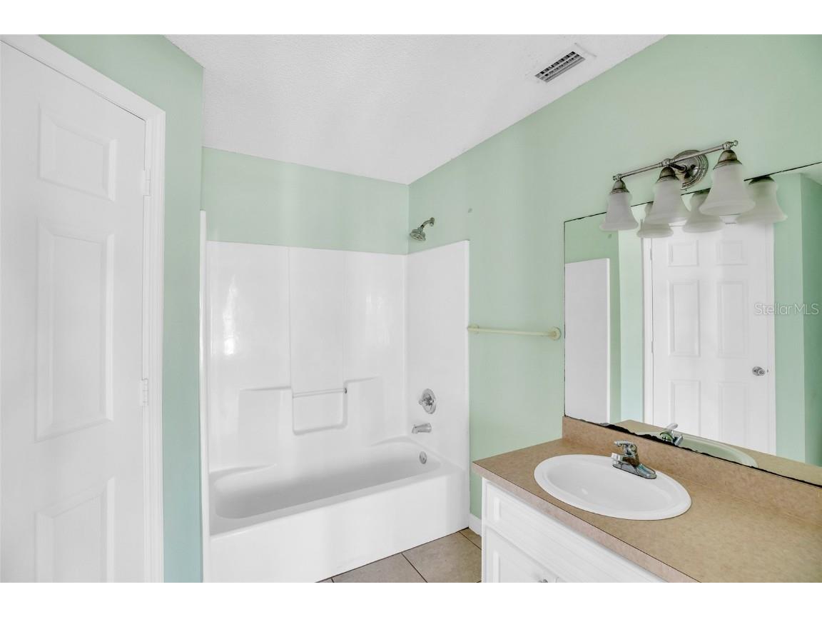 706 Wisteria Avenue Fort Pierce FL 34982 TB8413323 image21