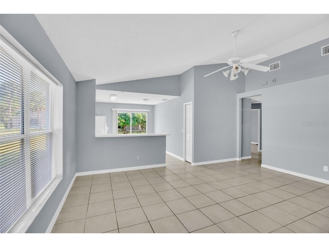 706 Wisteria Avenue Fort Pierce FL 34982 TB8413323 image5