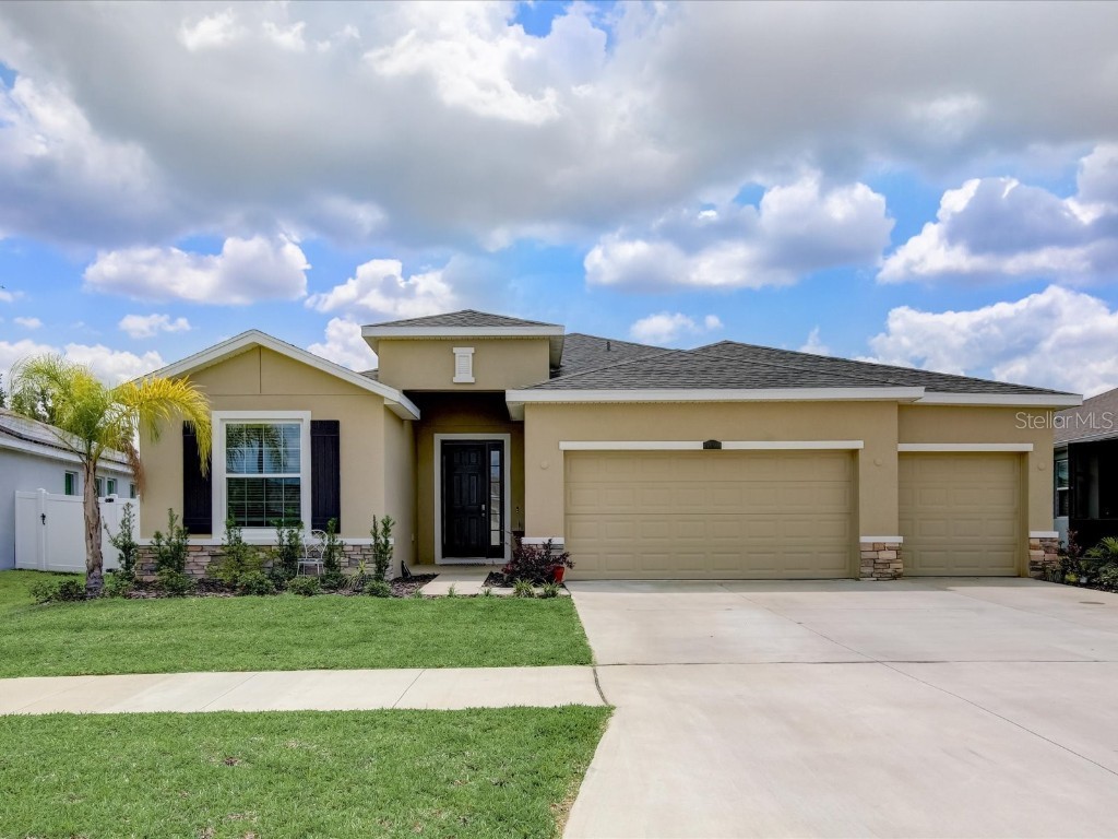 7060 Steer Blade Drive Zephyrhills FL 33541 T3445290 image1