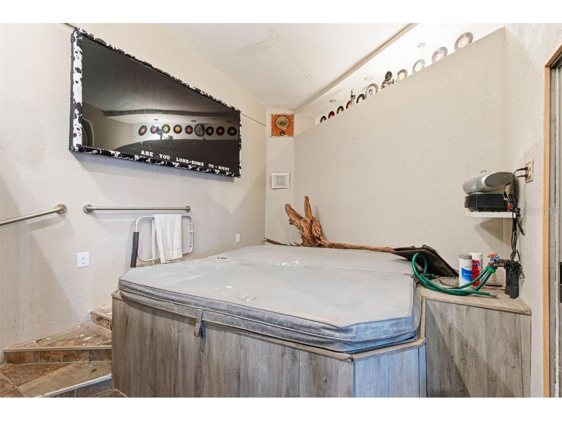 7061 62nd Street N Pinellas Park FL 33781 TB8457737 image32