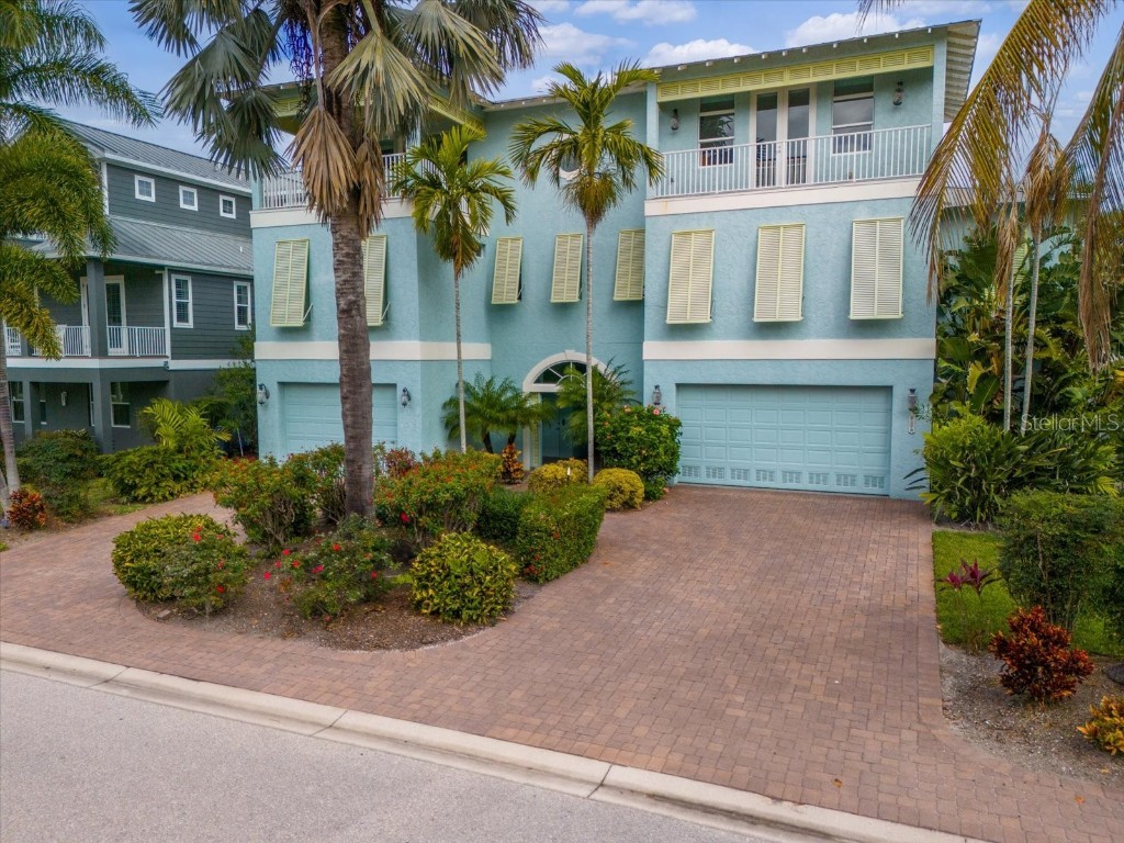 7061 Hawks Harbor Circle Bradenton FL 34207 A4600531 image1