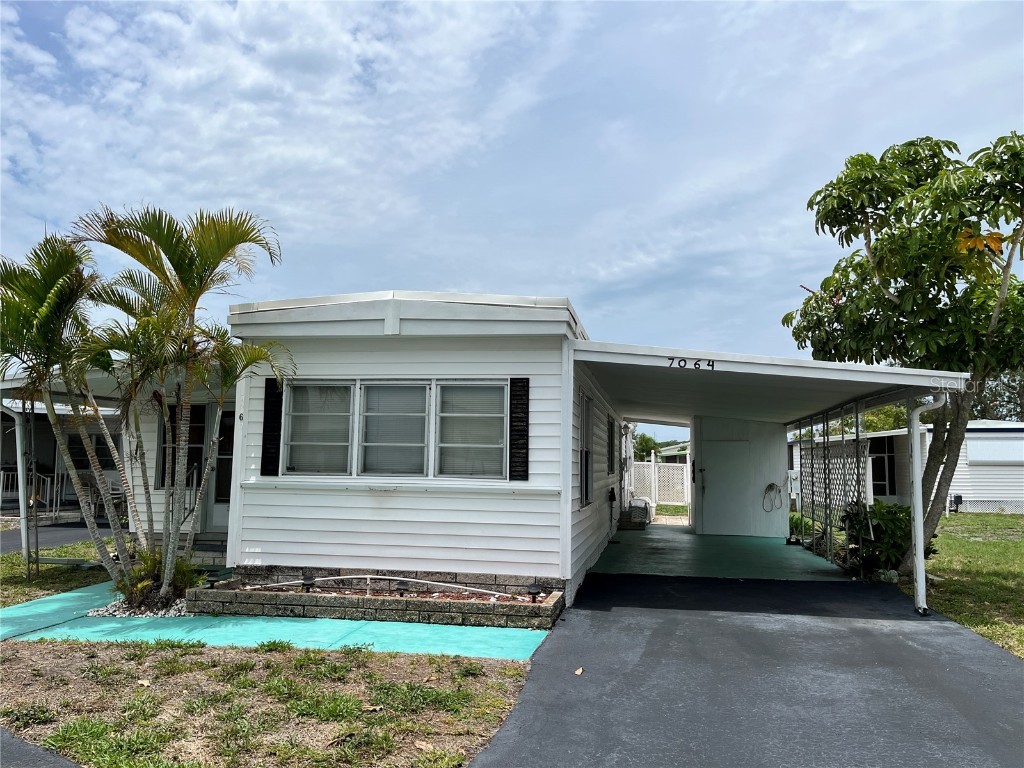 7064 Mount Hawthorne Road NE #584 Saint Petersburg FL 33702 U8204665 image1