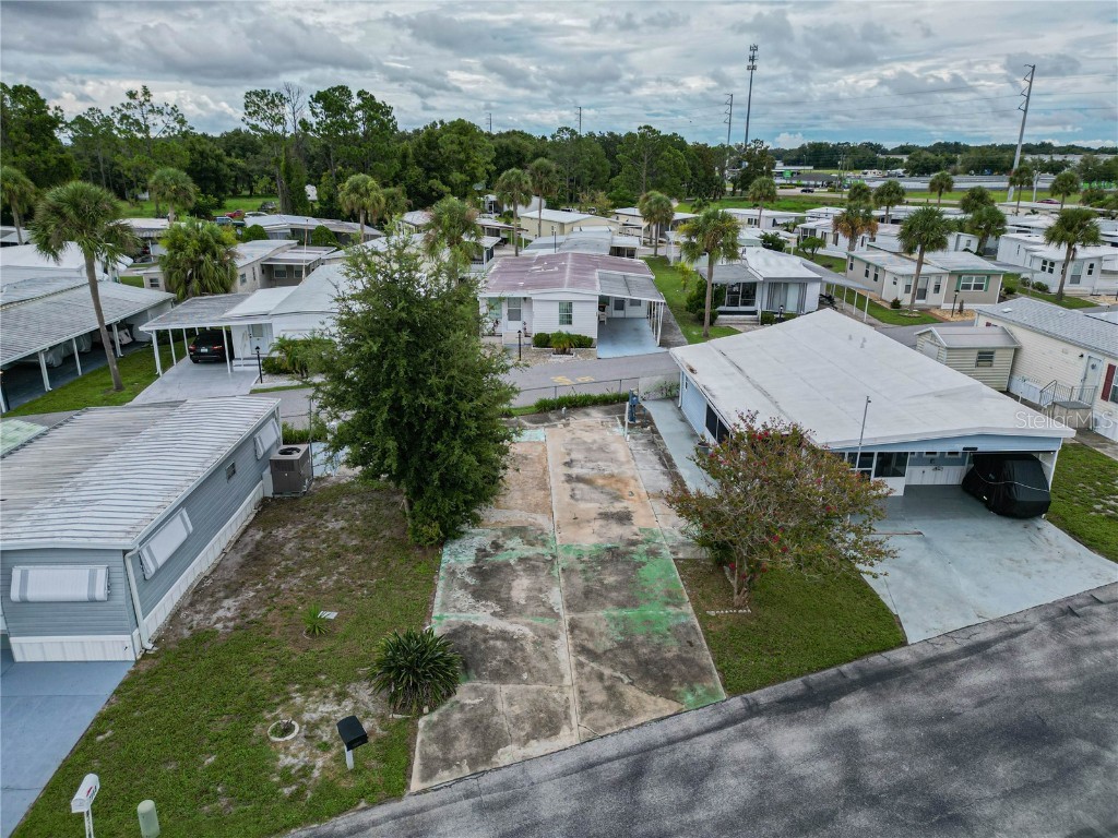 7066 Fairview Village Circle Winter Haven FL 33881 L4947106 image1