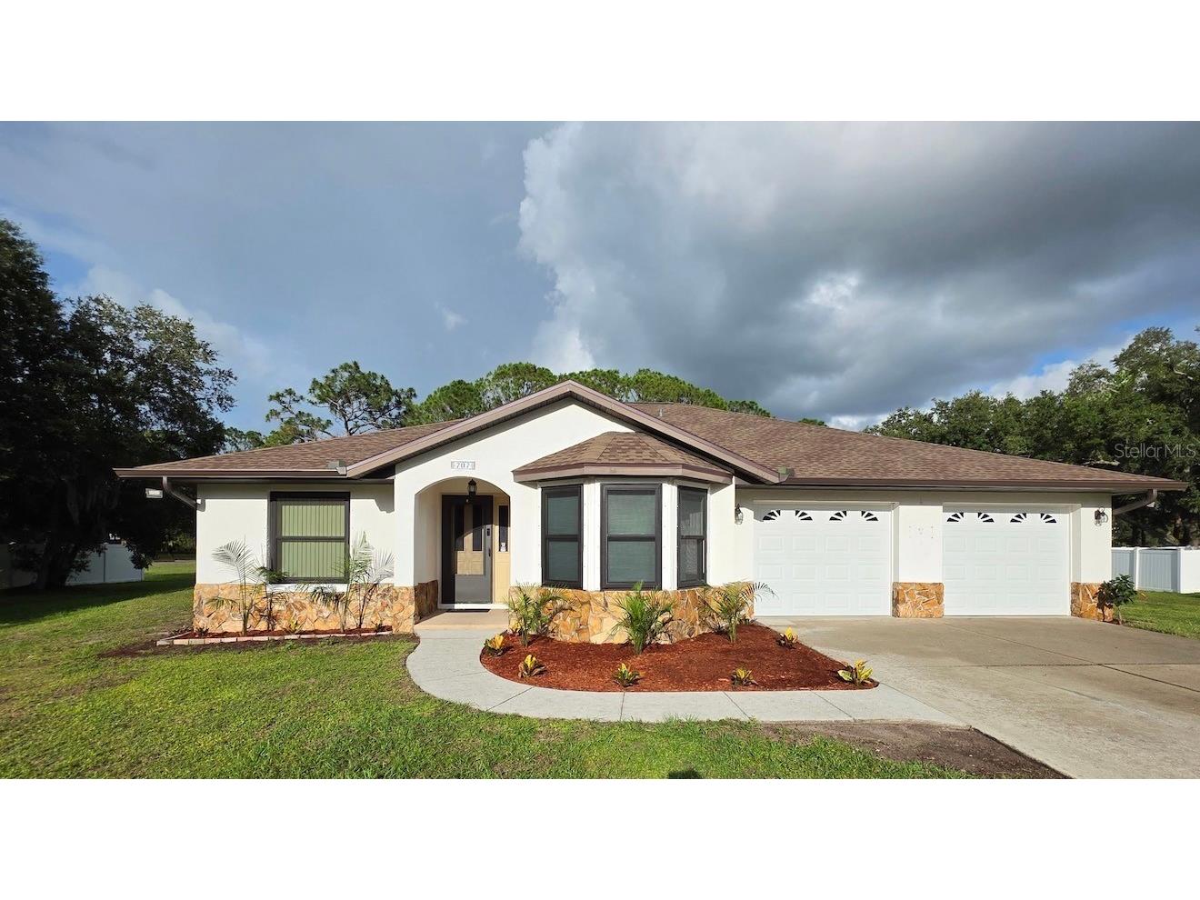 707 136th Street E Bradenton FL 34212 TB8513616 image1