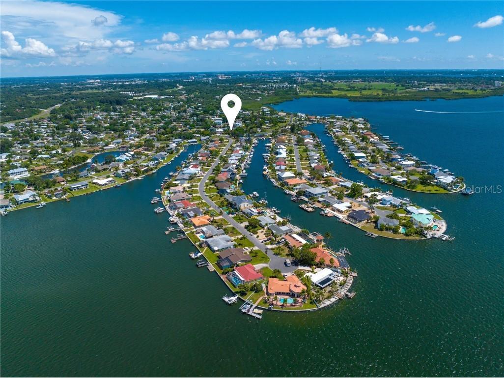 707 48th Street Court W Palmetto FL 34221 A4572013 image1
