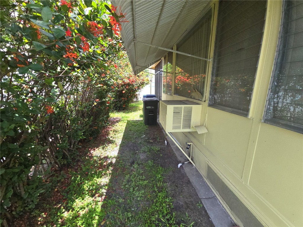 707 49th Avenue Dr W Bradenton FL 34207 A4660425 image24