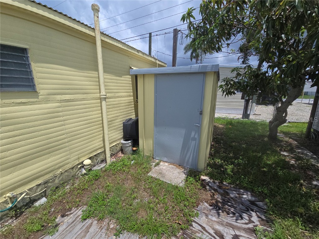 707 49th Avenue Dr W Bradenton FL 34207 A4660425 image27