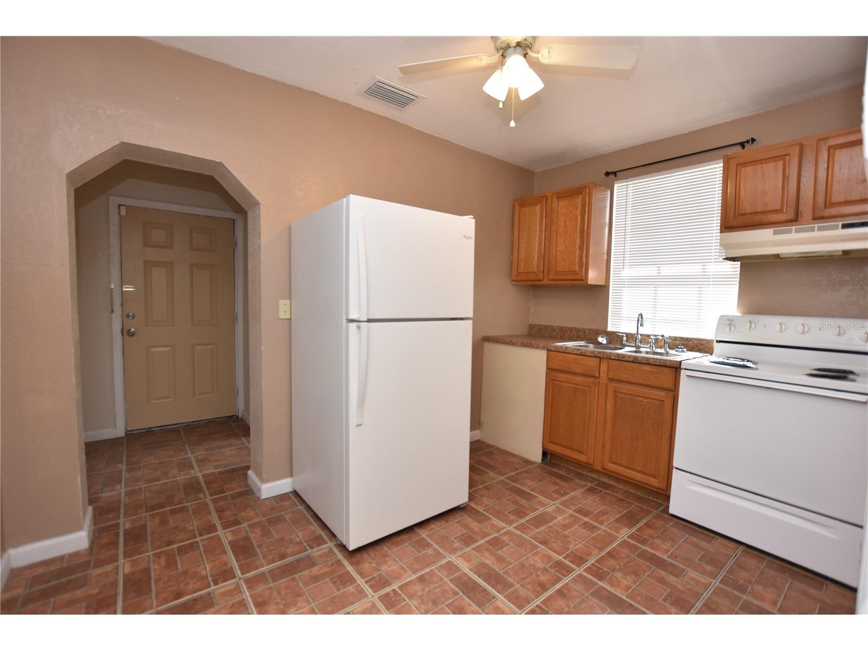 707 7th Street N #A Haines City FL 33844 L4962435 image3