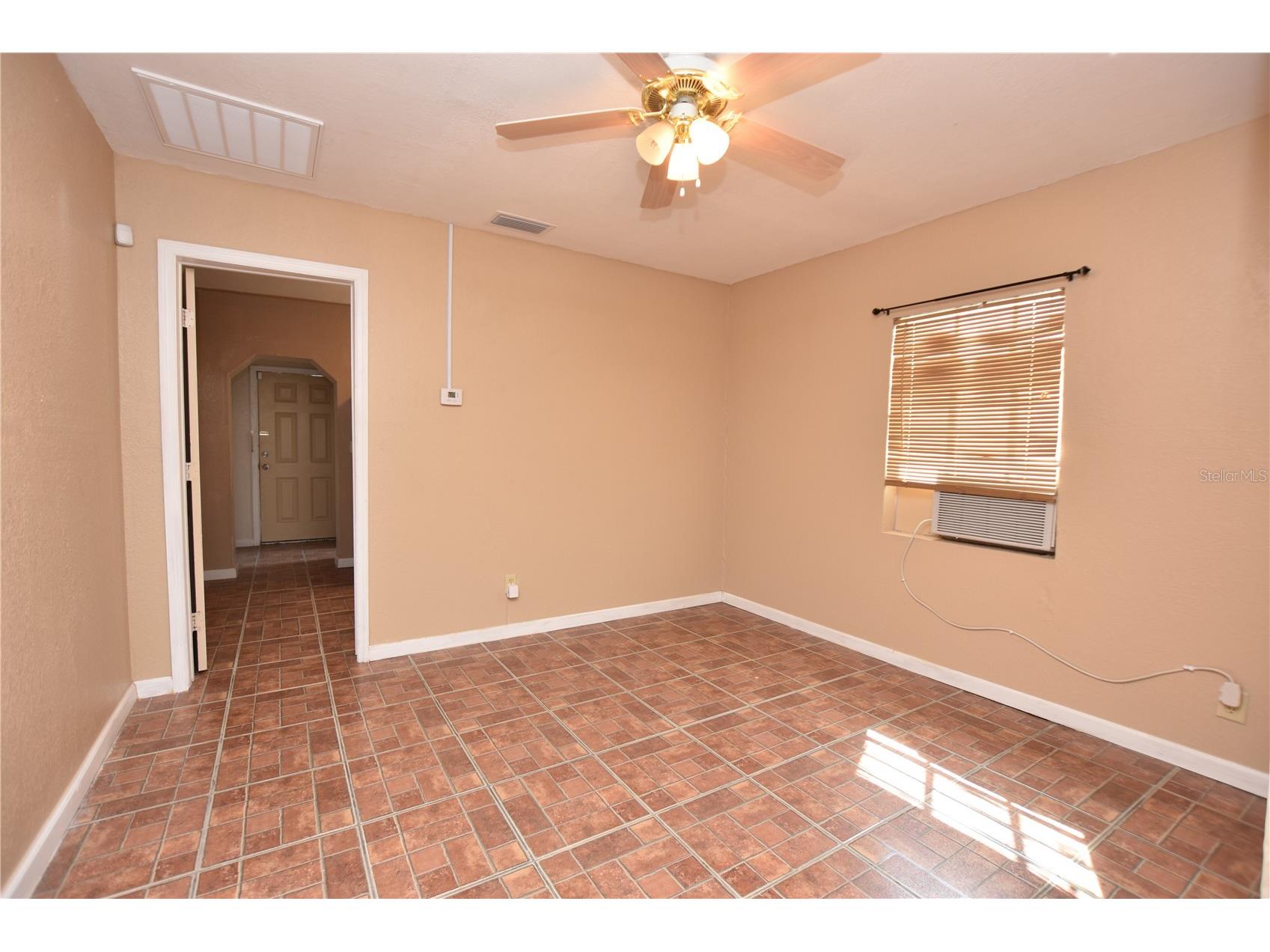 707 7th Street N #A Haines City FL 33844 L4962435 image9