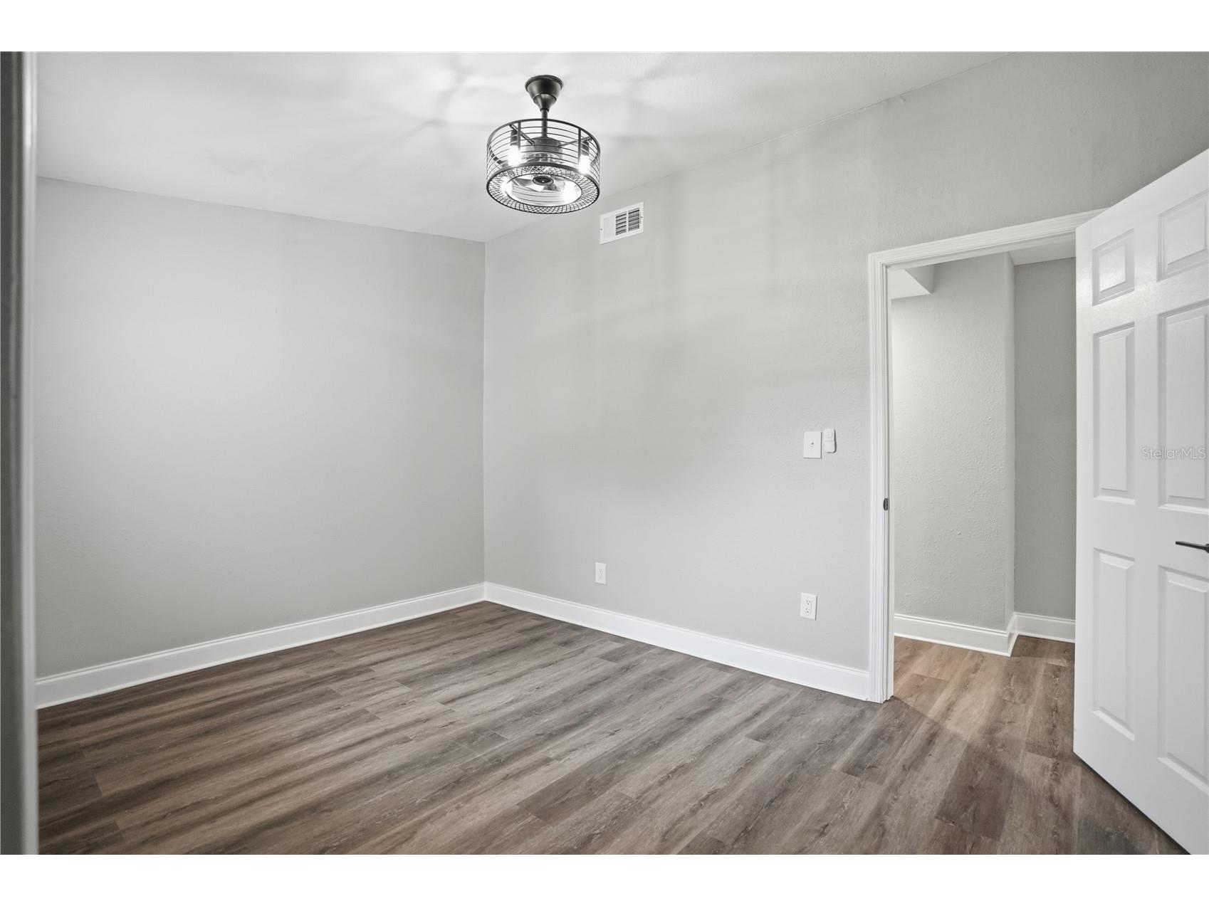 707 Aberdeen Circle Tampa FL 33617 O6421909 image13