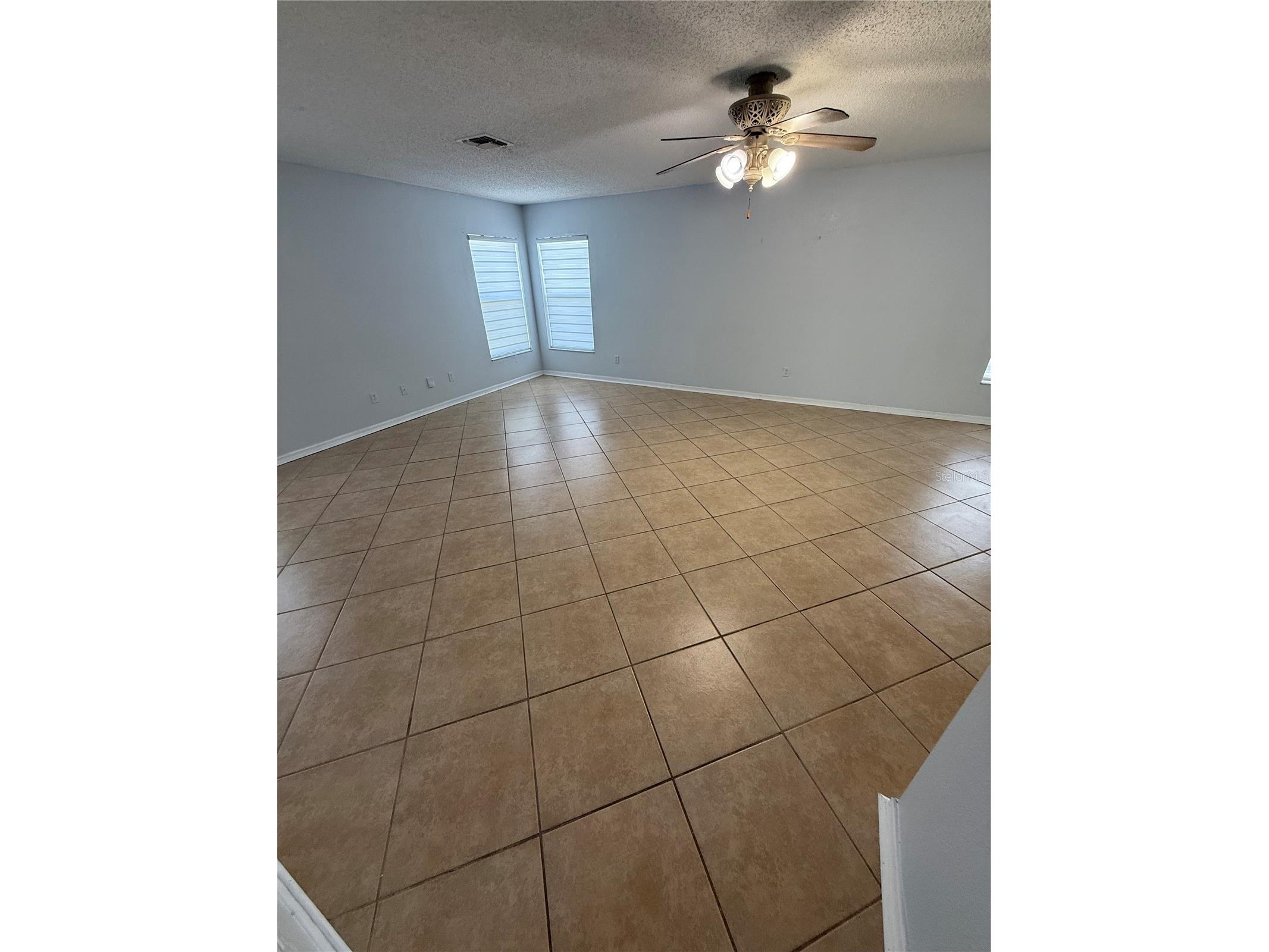 707 Battery Pointe Drive Orlando FL 32828 O6408312 image11