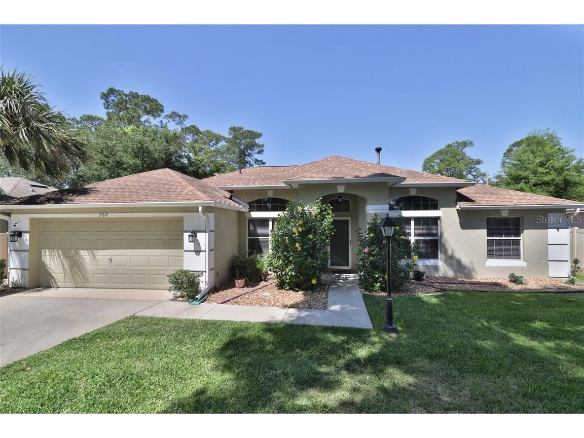 707 Cloverleaf Boulevard Deltona FL 32725 V4935707 image1