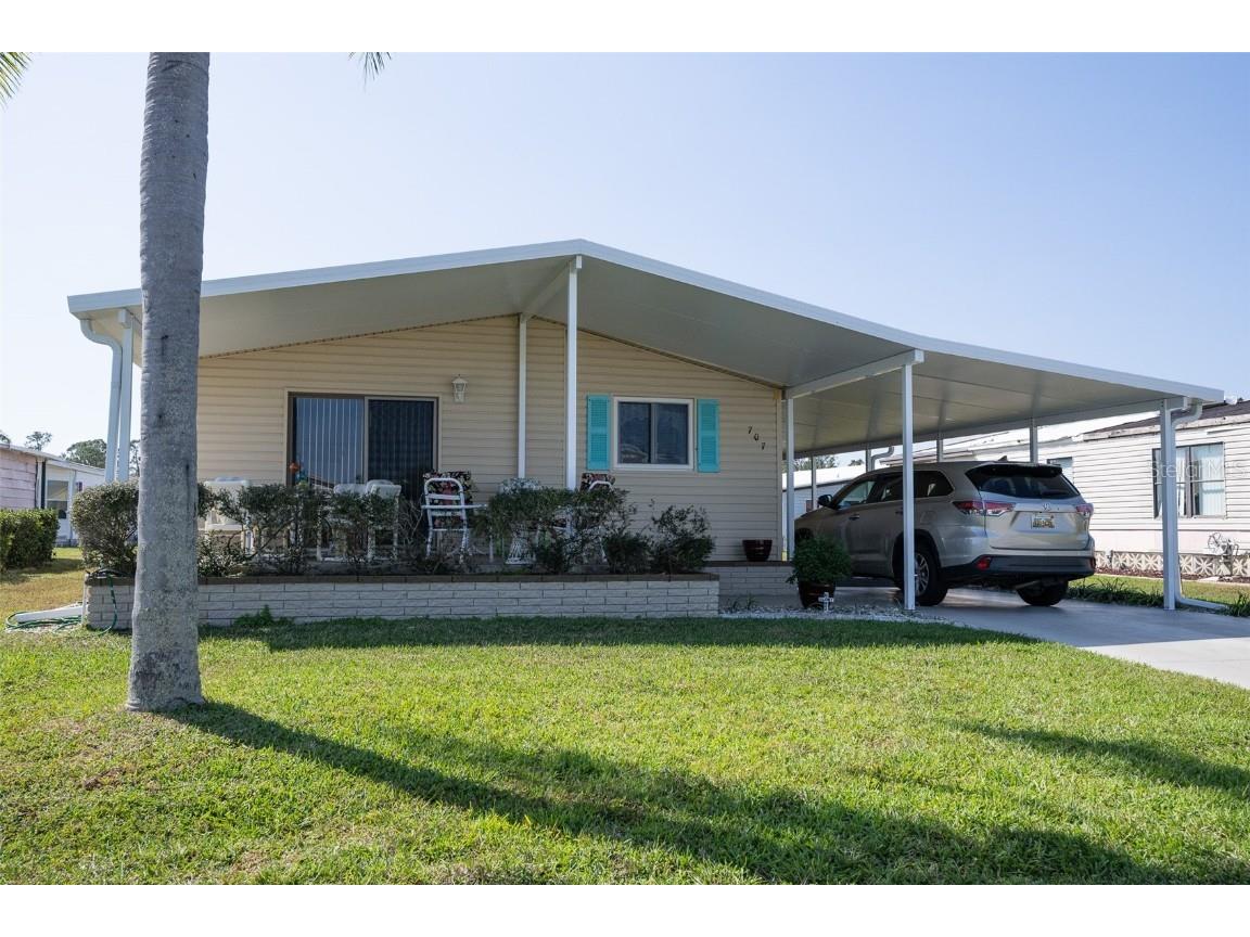 707 Del Luna Drive North Port FL 34287 T3547000 image1