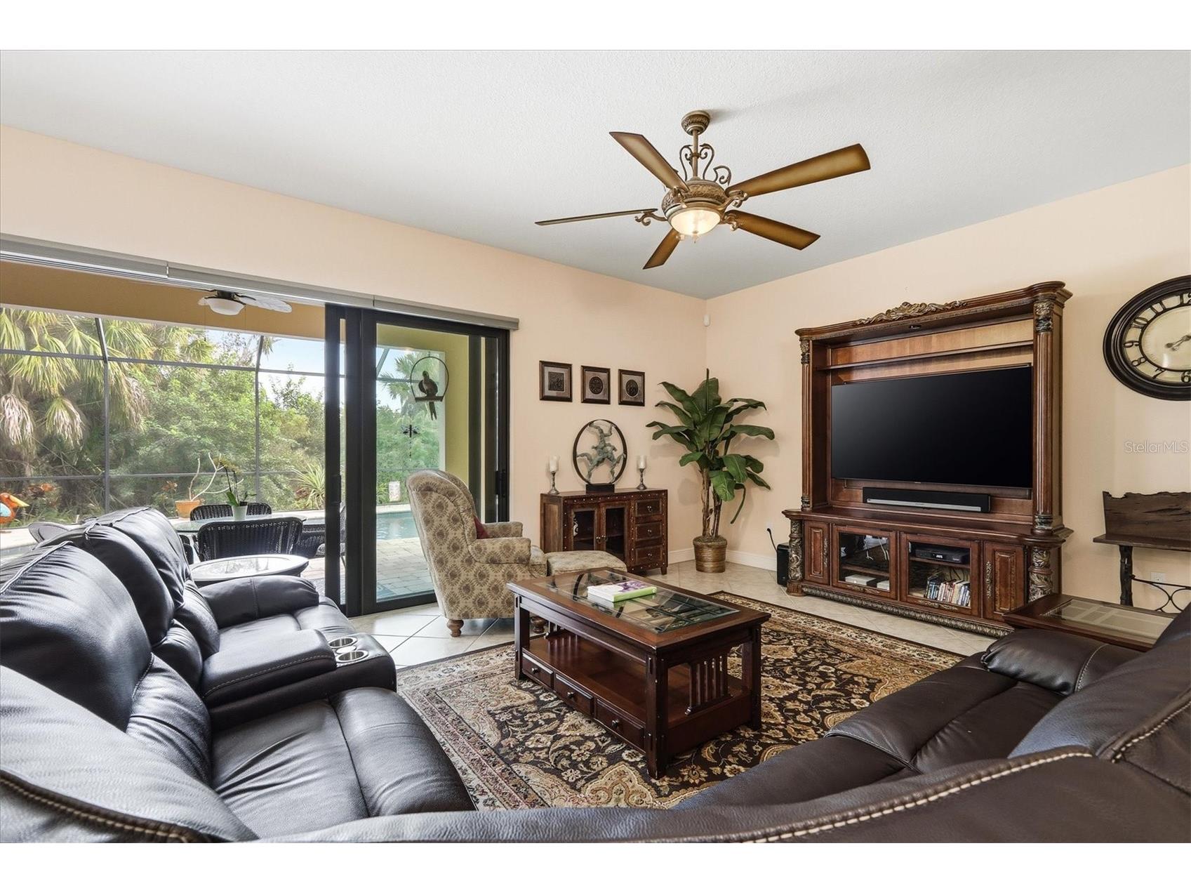 707 Dogwood Run Bradenton FL 34212 A4680462 image7