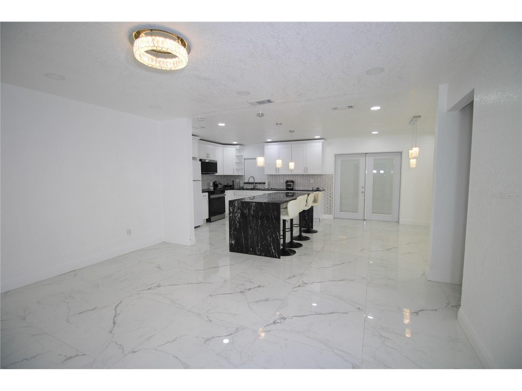 707 Innergary Place Valrico FL 33594 TB8519696 image4