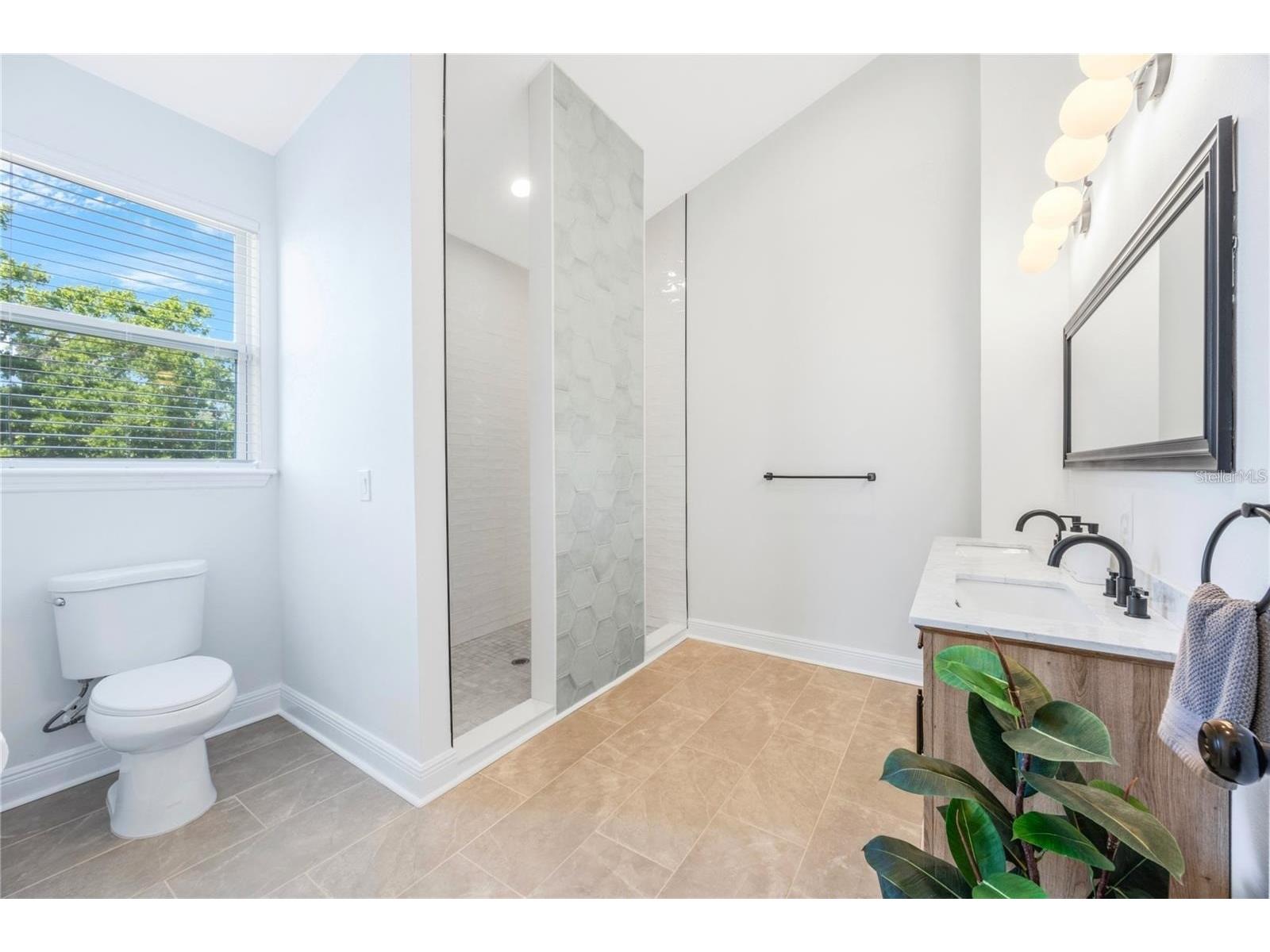 707 N Disston Avenue Tarpon Springs FL 34689 A4695632 image25