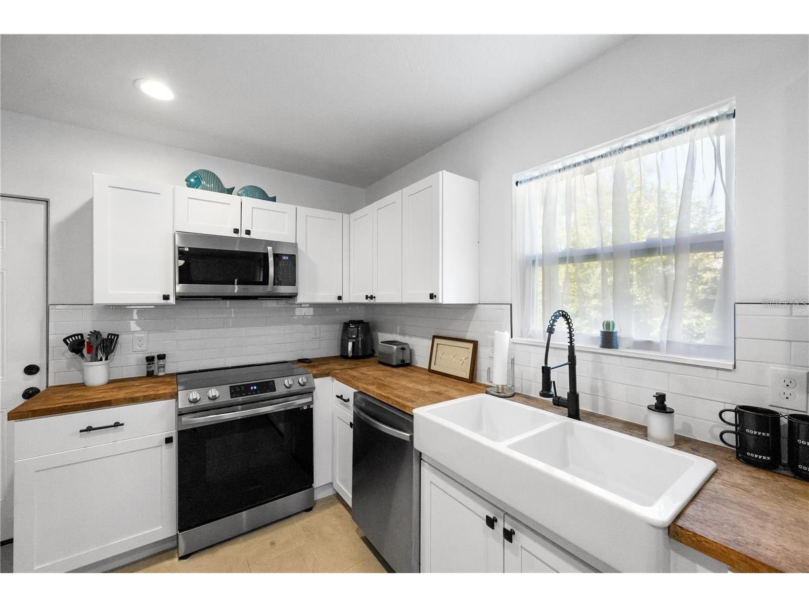707 N Disston Avenue Tarpon Springs FL 34689 A4695632 image44