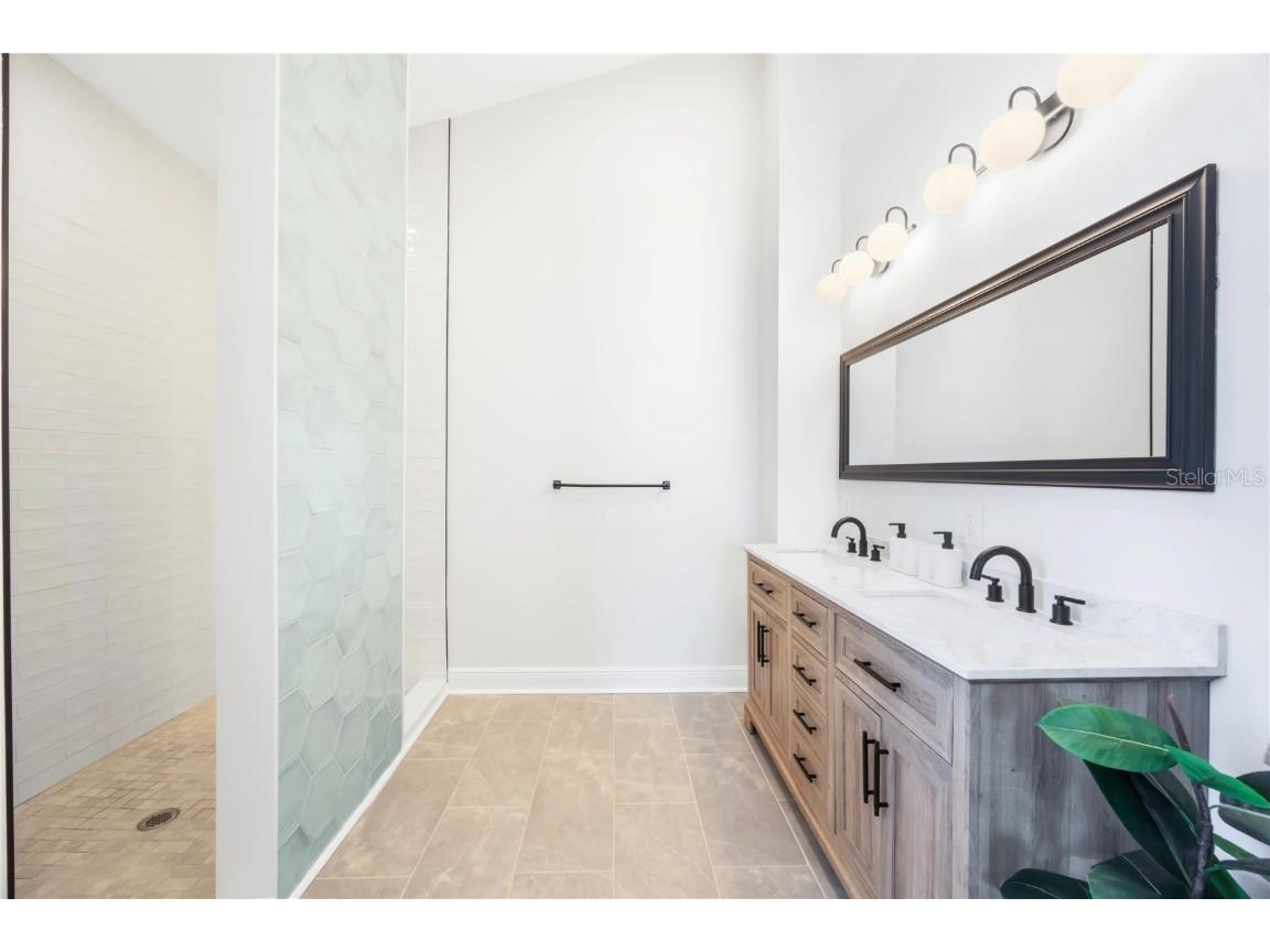 707 N Disston Avenue Tarpon Springs FL 34689 TB8446467 image26