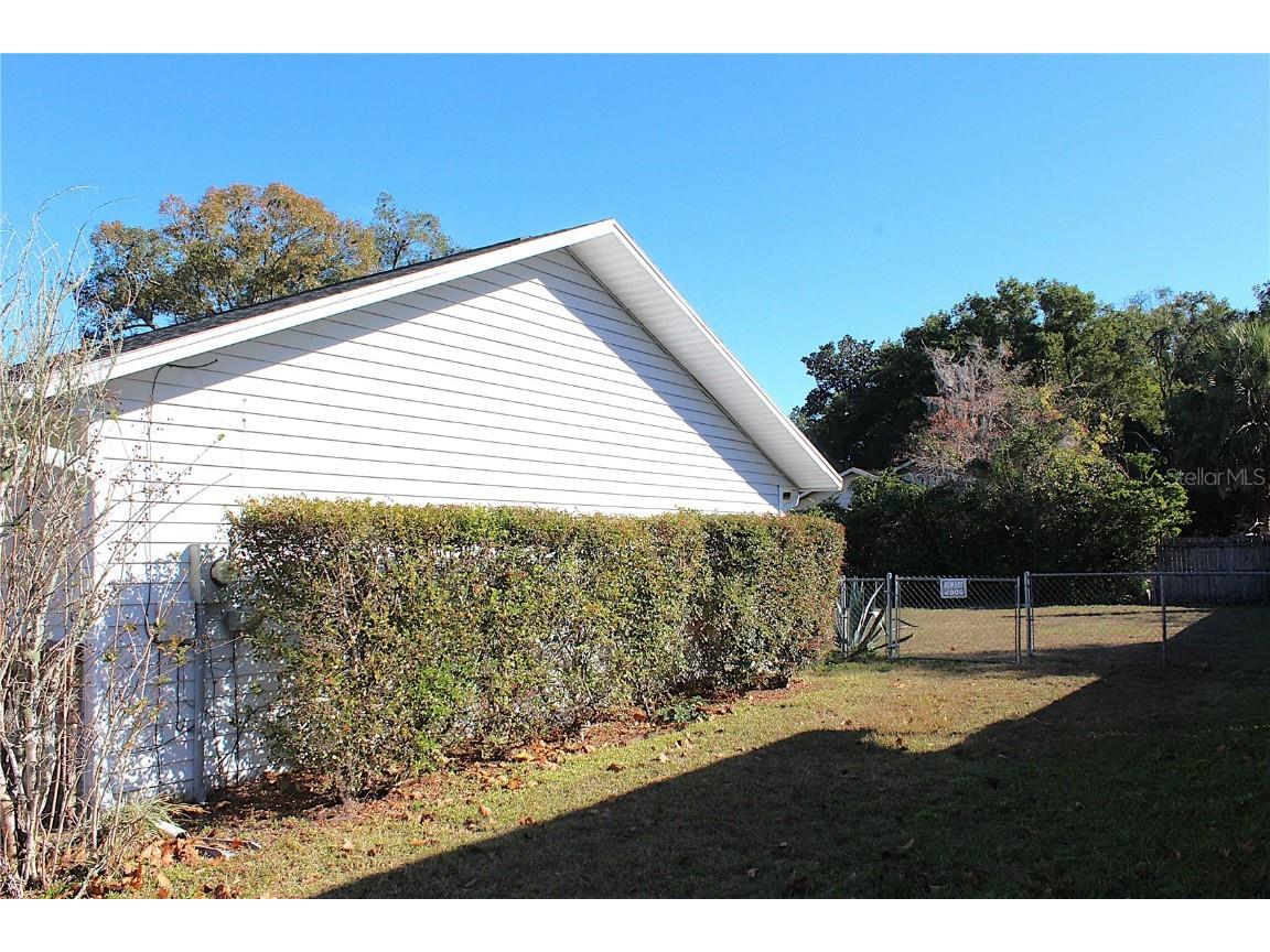 707 NE 46th Court Ocala FL 34470 OM715192 image4
