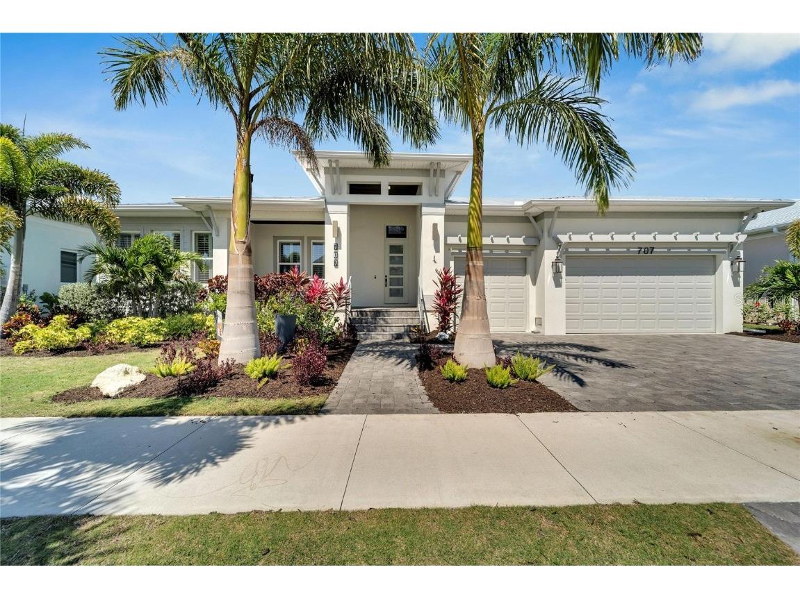 707 Pinckney Drive Apollo Beach FL 33572 T3432064 image1