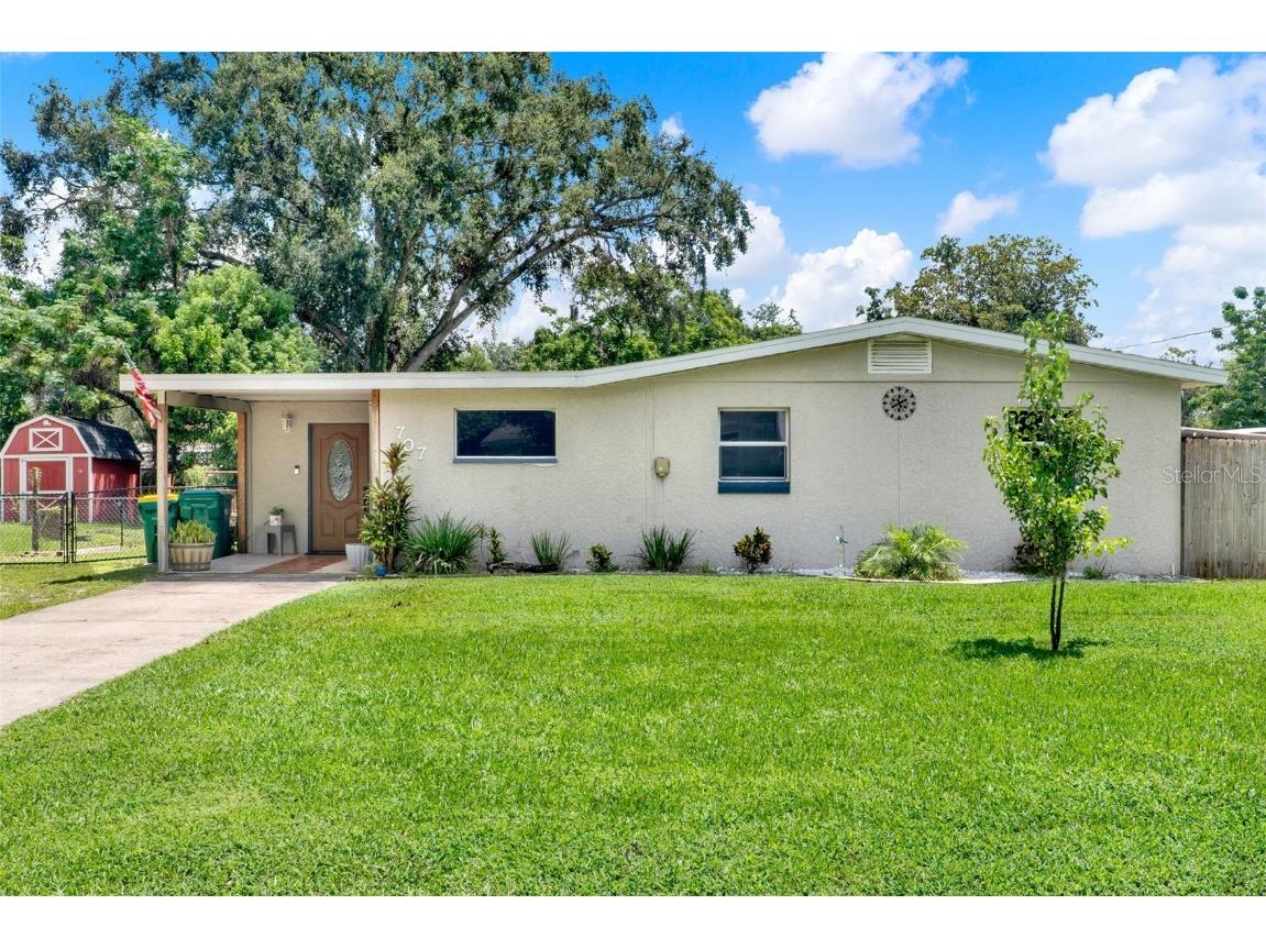 707 Plumosa Avenue Fruitland Park FL 34731 G5100963 image1