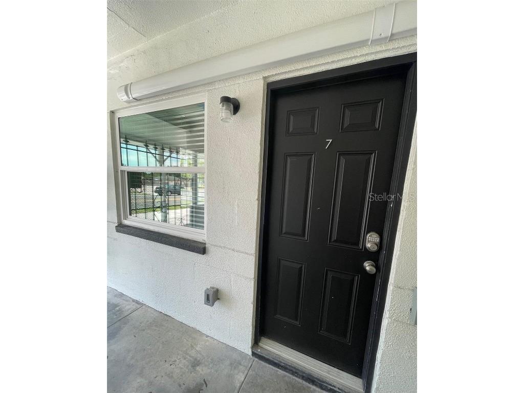 707 Rosery Road NW #3 Largo FL 33770 TB8448511 image1
