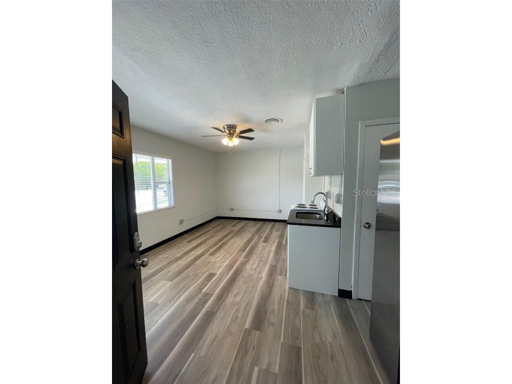 707 Rosery Road NW #3 Largo FL 33770 TB8448511 image3