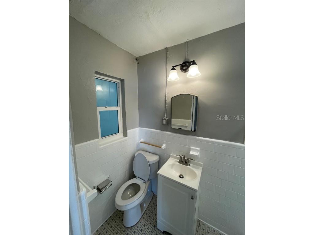 707 Rosery Road NW #3 Largo FL 33770 TB8448511 image7