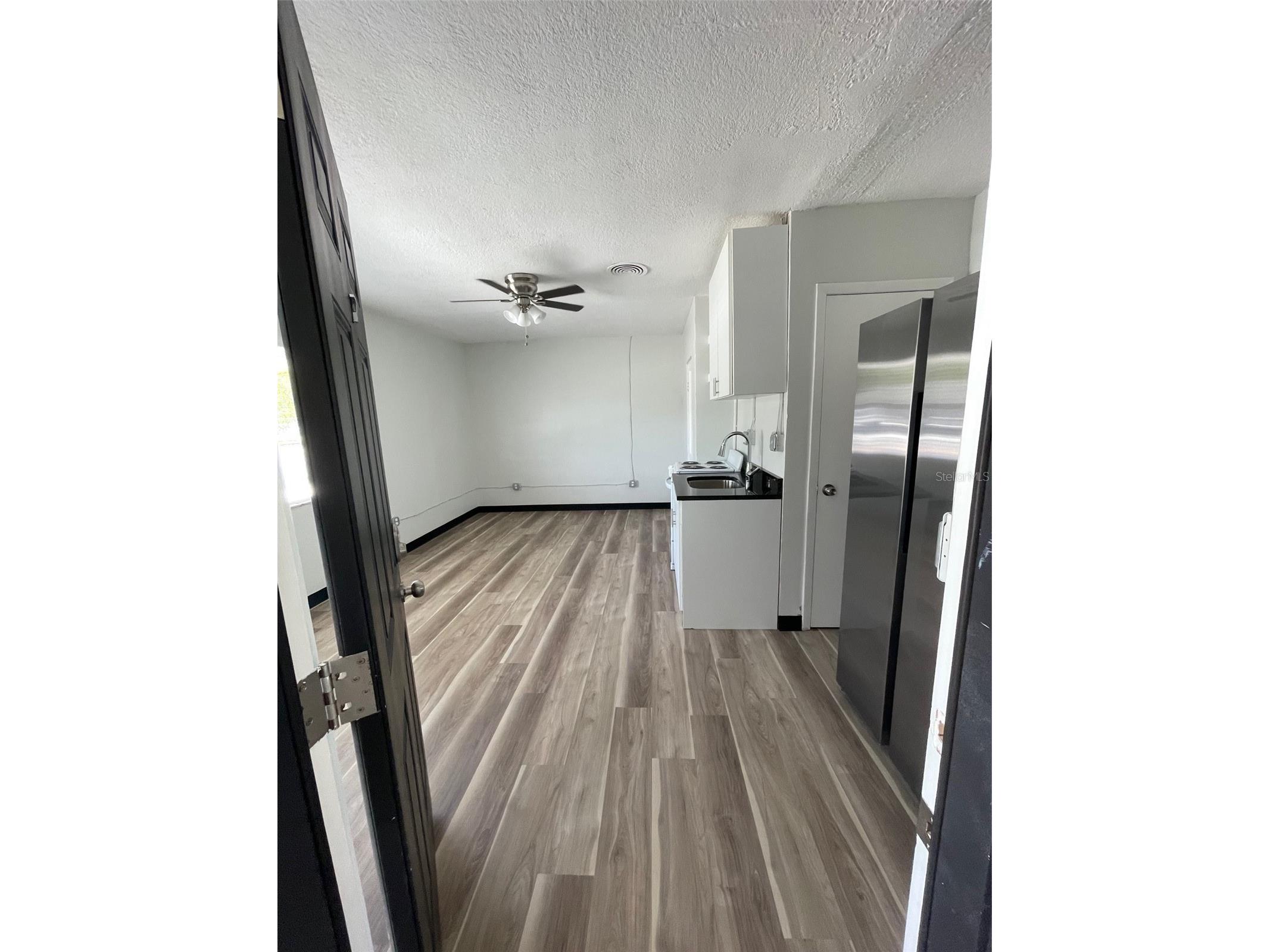 707 Rosery Road NW #3 Largo FL 33770 TB8526233 image2