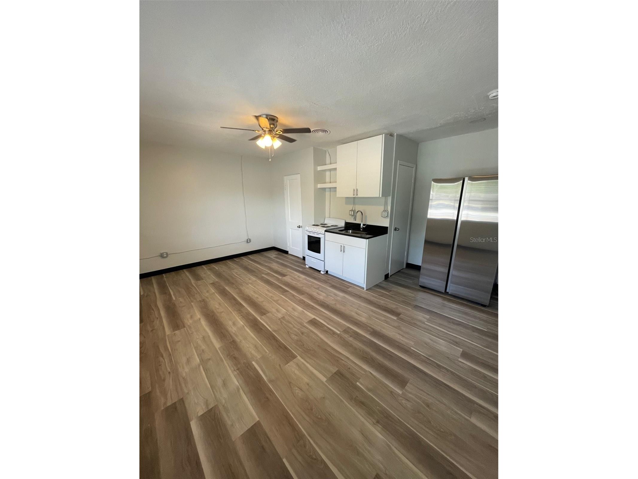 707 Rosery Road NW #3 Largo FL 33770 TB8526233 image4