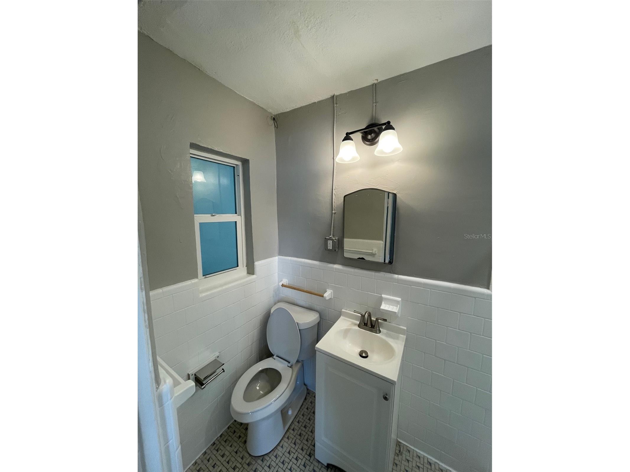 707 Rosery Road NW #3 Largo FL 33770 TB8526233 image7